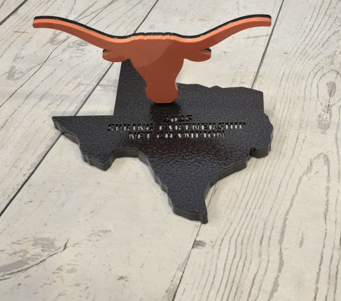Long-Horn-Texas-Trophy-University-of-Texas-GC