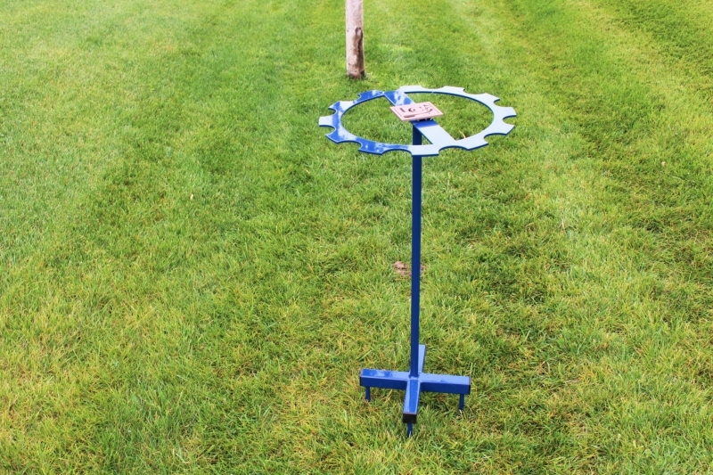 Putter Stands -Laurel Creek