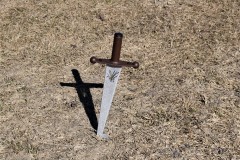 Sword-Tee-Markers-The-Lakes-at-Castle-Hills